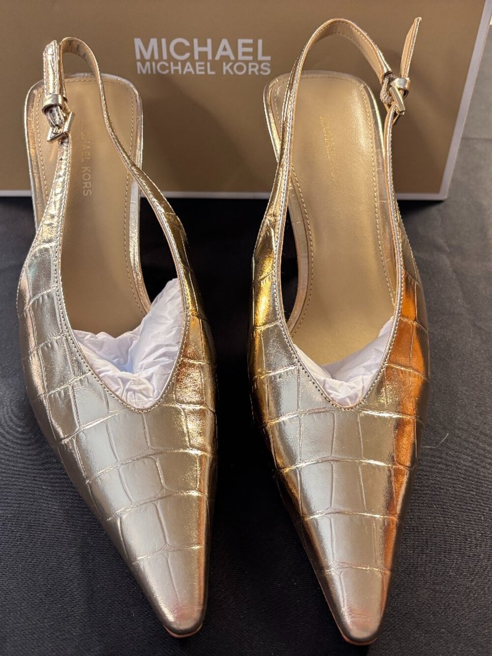 New in box! Michael Kors Electra Slingback Gold Croc Pumps Size 6